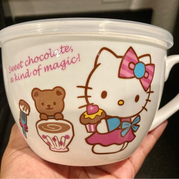 SOLD ‼️ Hello Kitty ceramic ramen microwave soup mug bowl Sanrio collectible - Picture 1 of 7